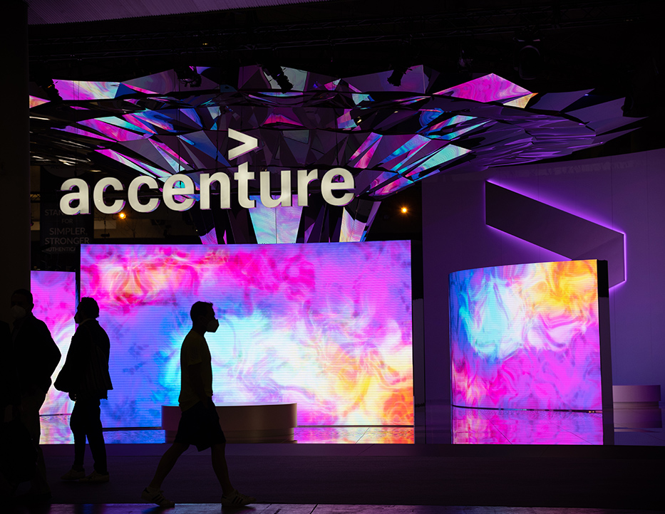 Accenture - Reflection of change - WMC barcelona - Bloc D